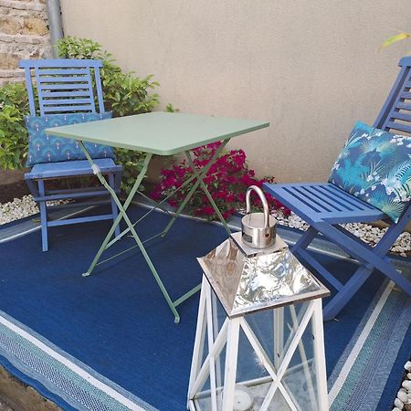 F1 Proche Des Thermes Βισύ Δωμάτιο φωτογραφία